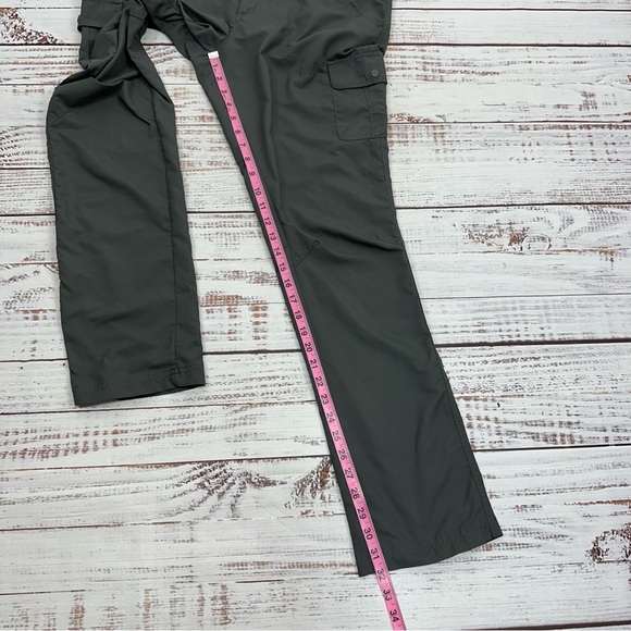 Columbia Women's 10 Cloverdale Omni Shield Advanced Repellency Gray Cargo Pants - Picture 12 of 13
